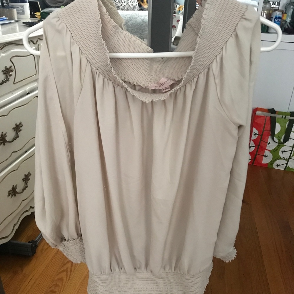Open sleeve off the shoulder Philosophy blouse